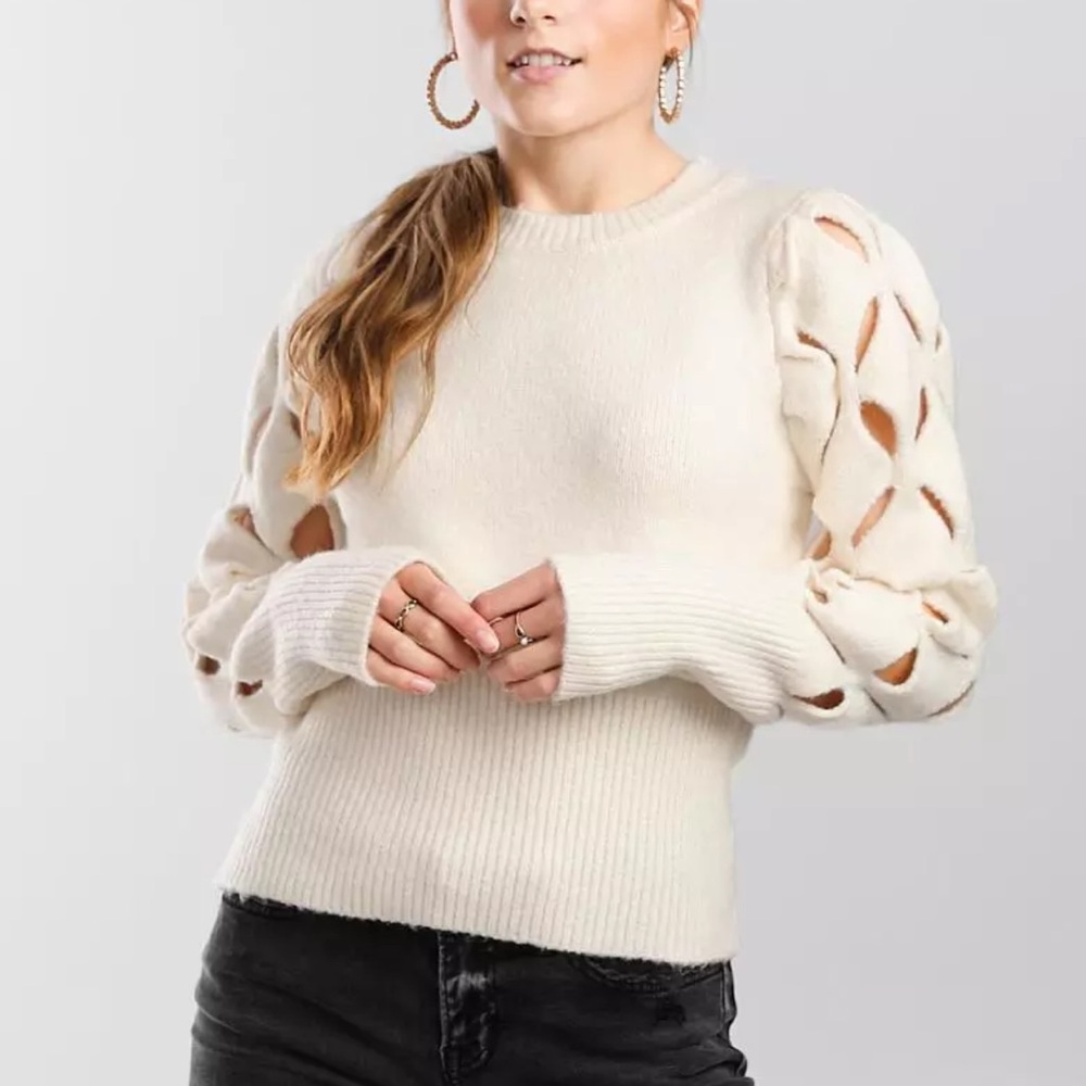 Red by BKE Cream cut-out crewneck Sweater